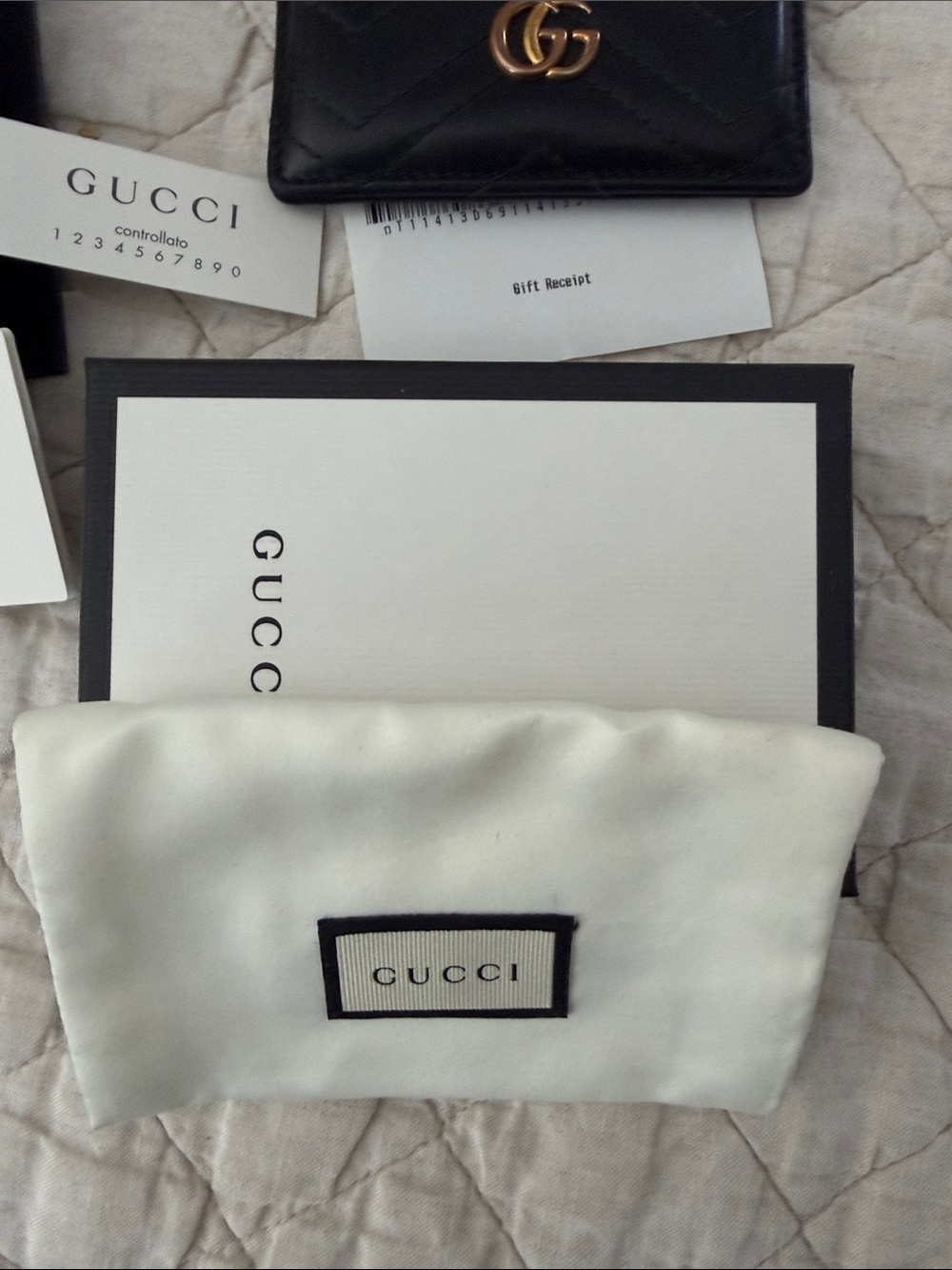 Gucci Black Quilted Leather Card Holder with Gold Double G - Picture 4 of 12